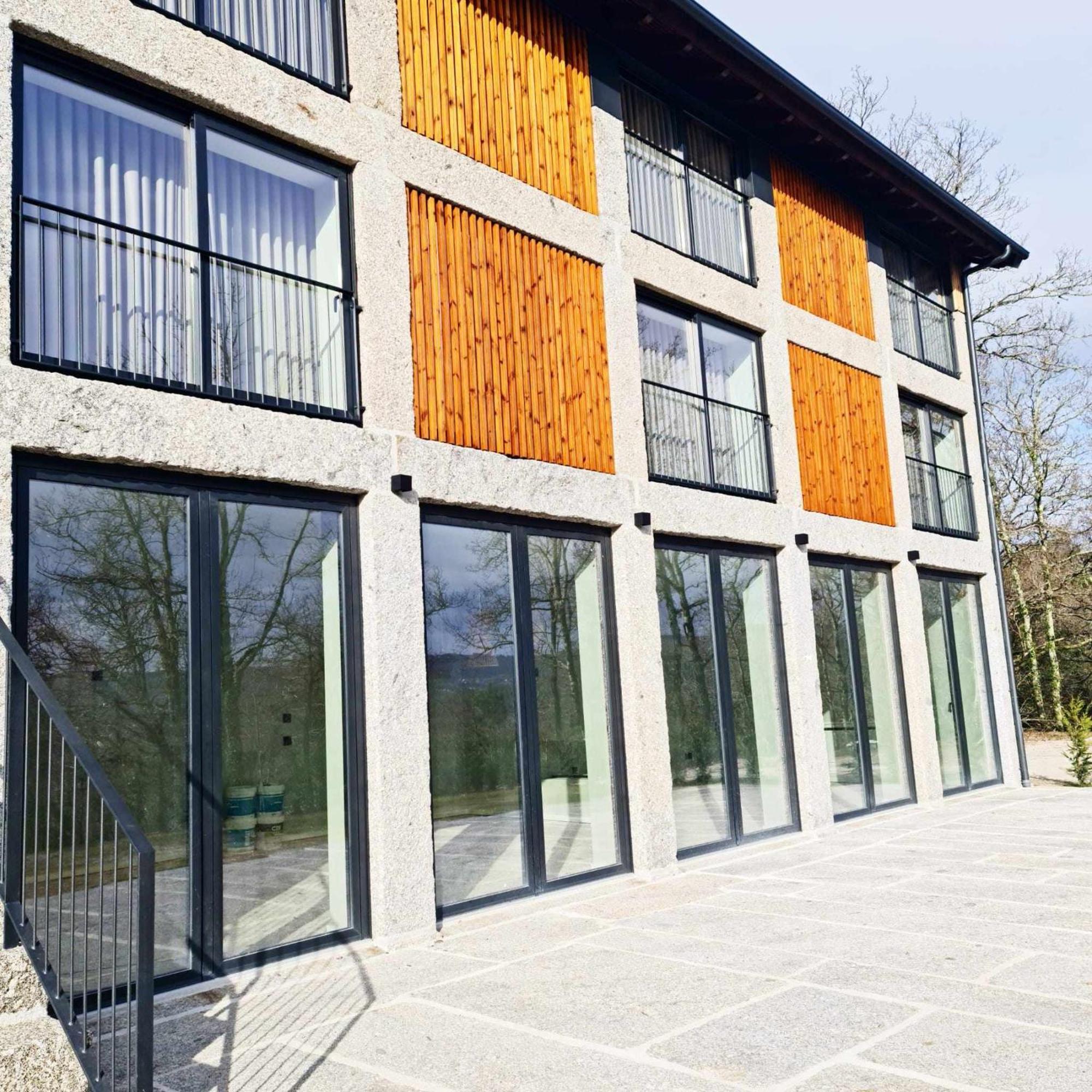 Ferienwohnung Ermo Loft Casas Do Ermo Fafe Exterior foto